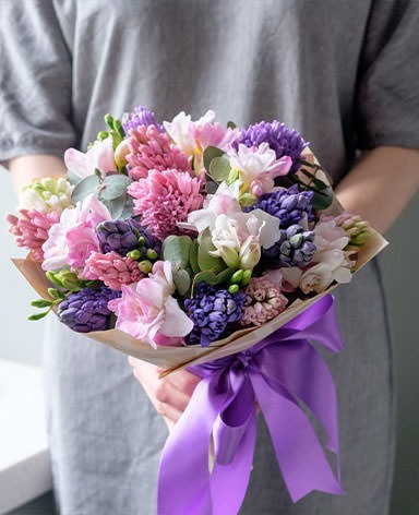 Бесплатная доставка цветов в Саяногорске
